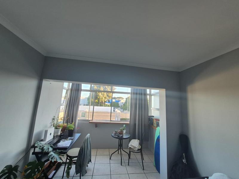 To Let 1 Bedroom Property for Rent in Northcliff Western Cape